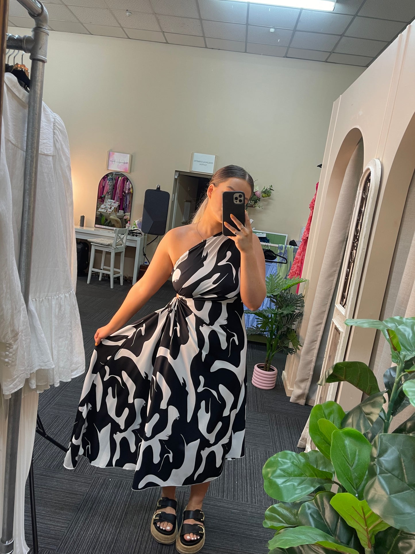 Asymmetric black + white midi - 20