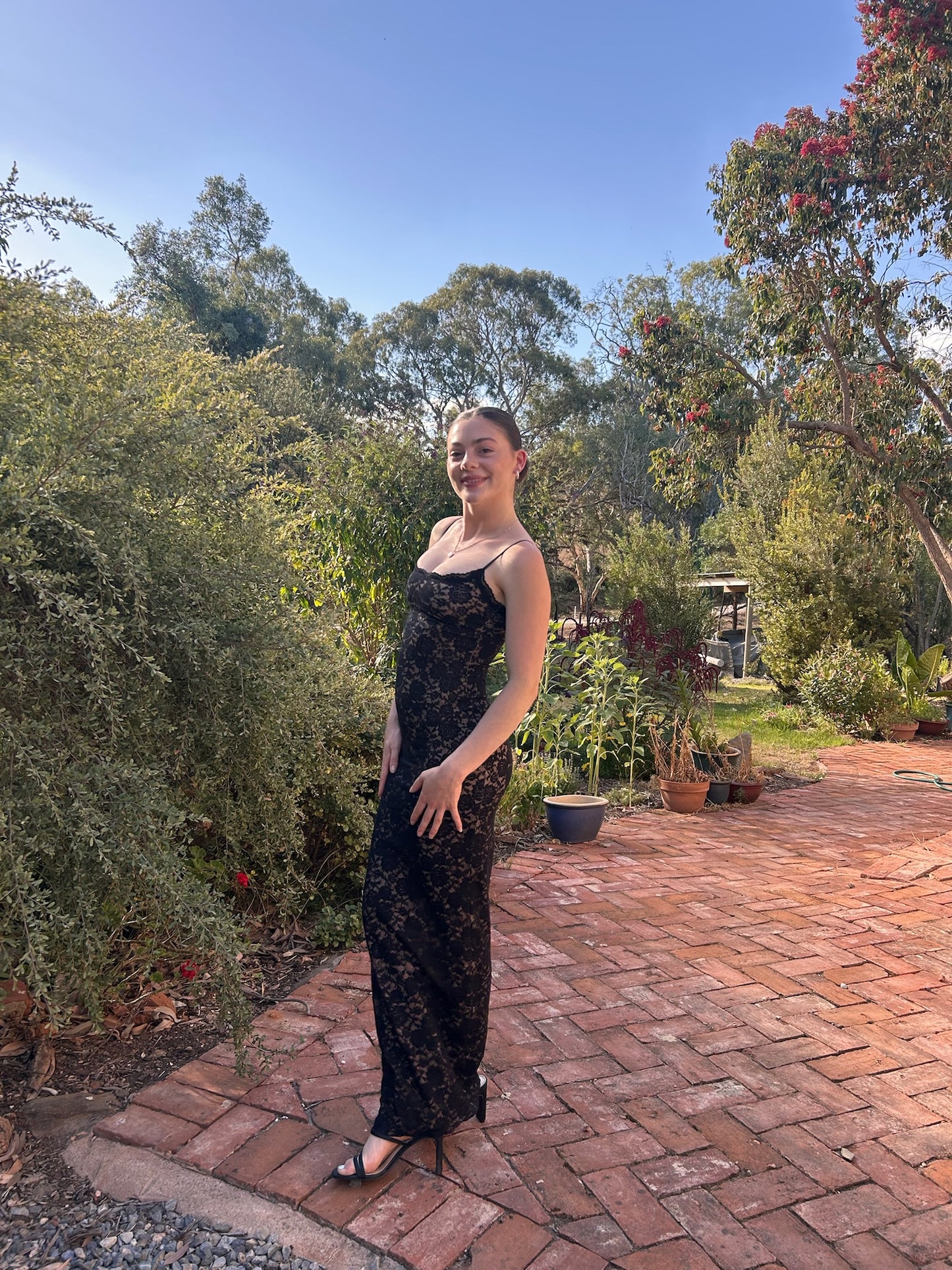 White Fox Boutique still her lace maxi - Small