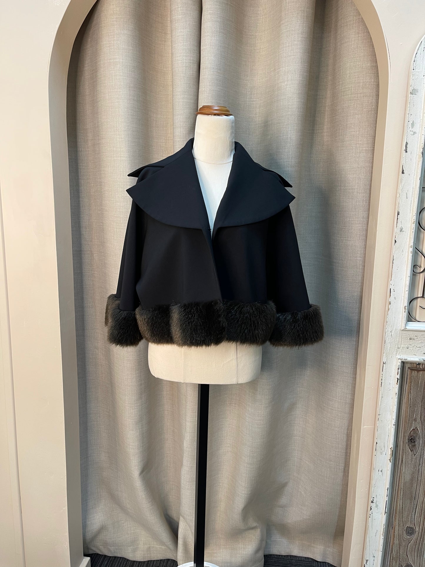 Anna Hoffman - short coat
