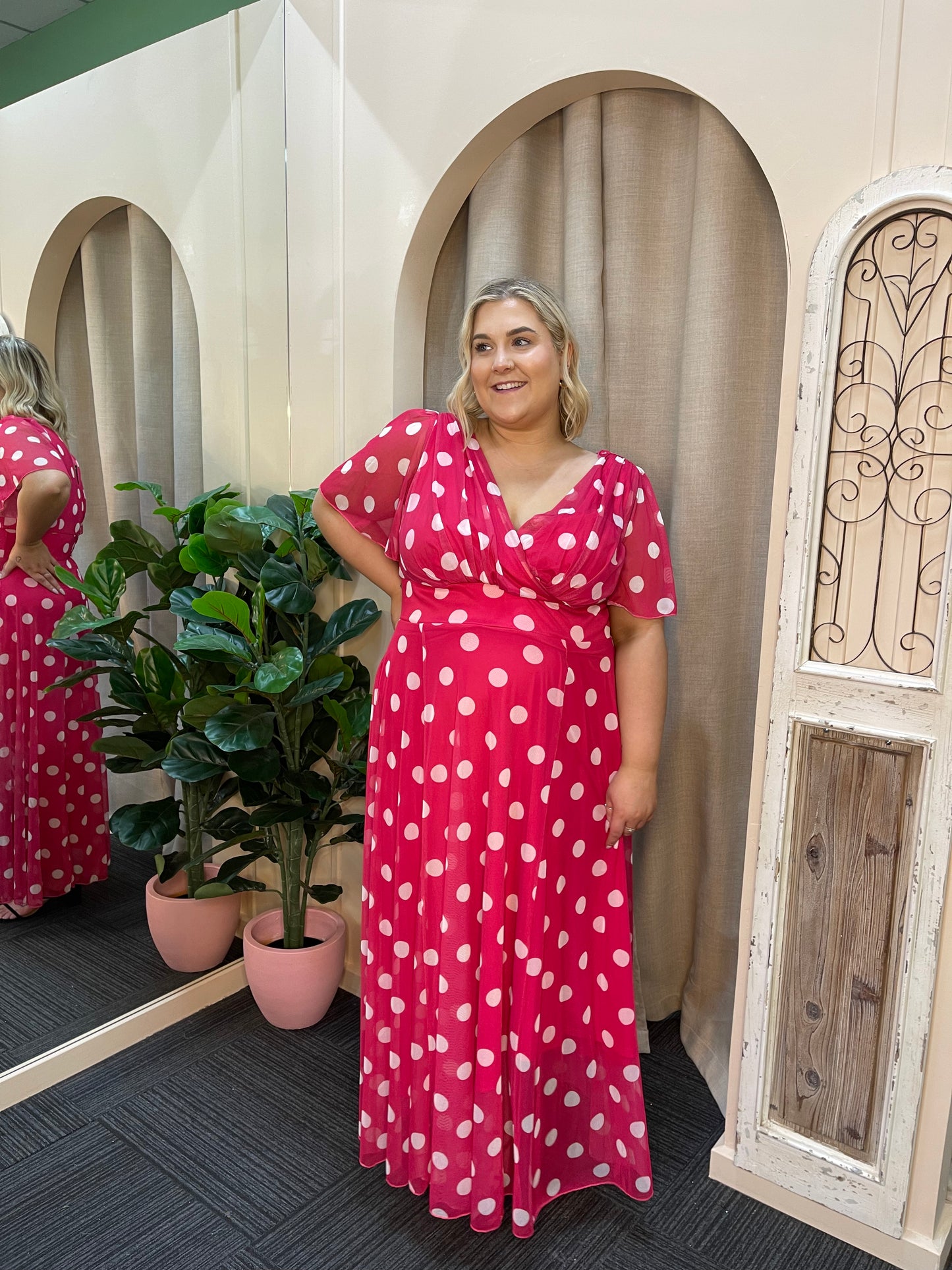 Scarlett & Jo Isabelle pink dot maxi - 22